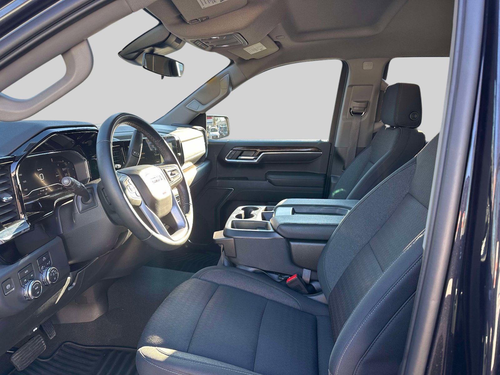 Used 2024 GMC Sierra 1500 Elevation image 15