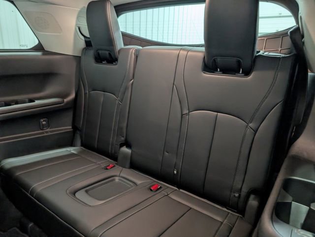 Used 2025 INFINITI QX60 Sensory w/ Lighting Package (N94) image 11
