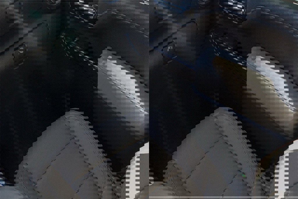 Used 2019 GMC Sierra 1500 SLT w/ SLT Premium Package image 26