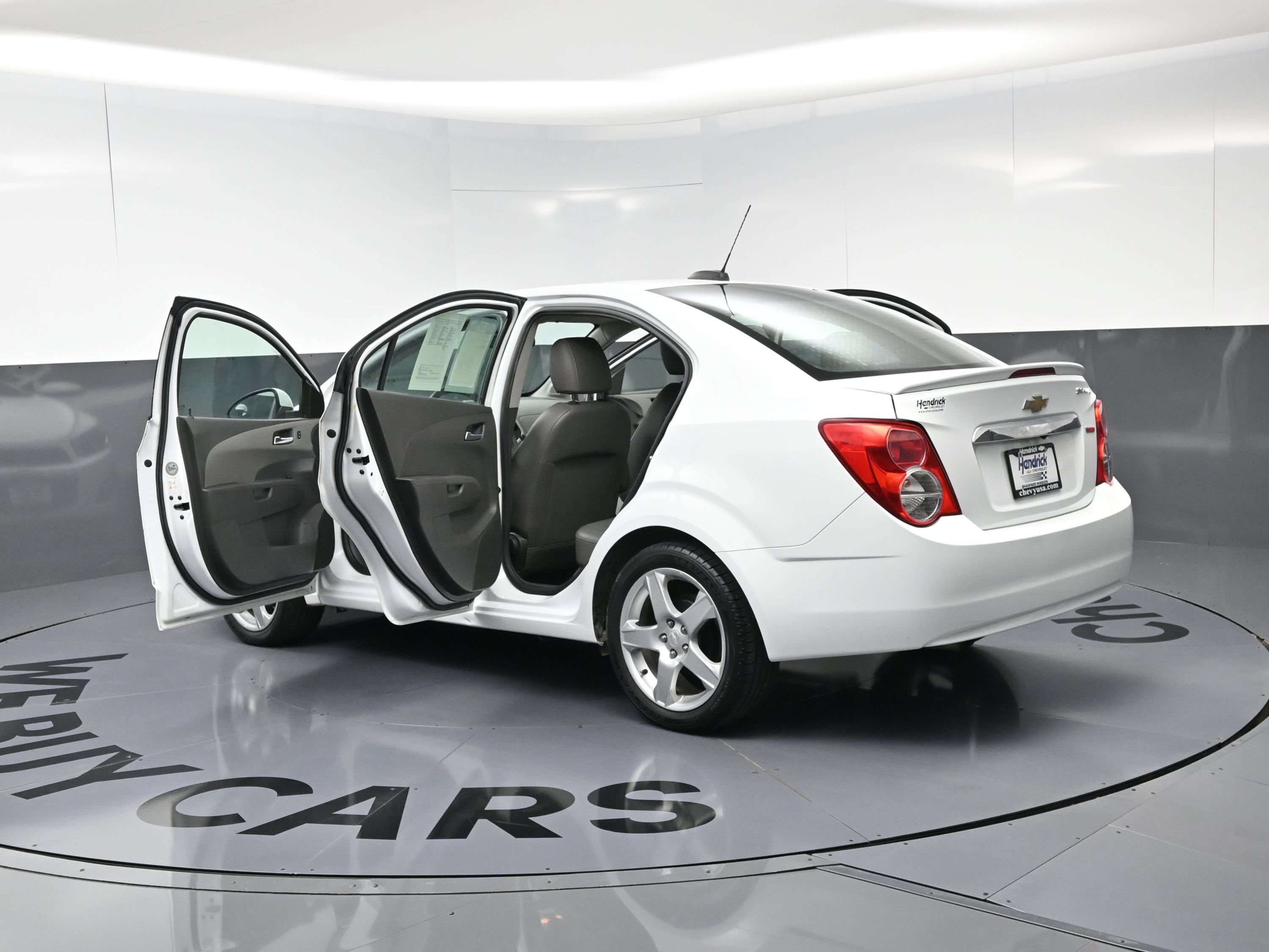 Used 2015 Chevrolet Sonic LTZ FWD image 29