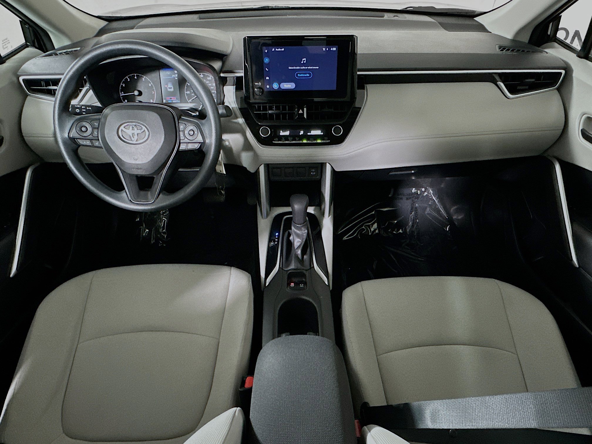 Used 2023 Toyota Corolla Cross L image 26