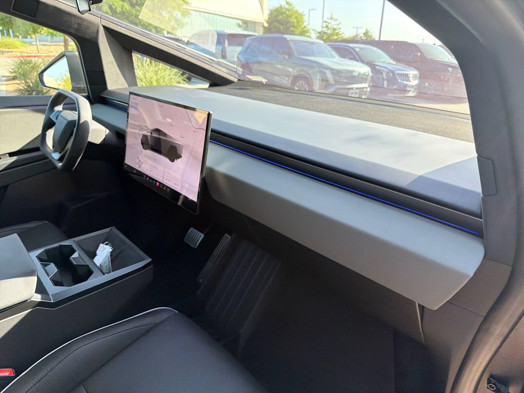 Used 2024 Tesla Cybertruck AWD Crew Cab image 40