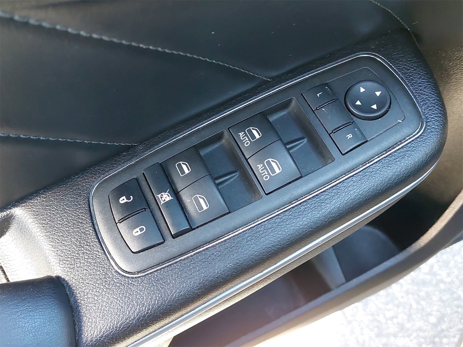 Used 2022 Dodge Charger GT w/ Plus Group image 27