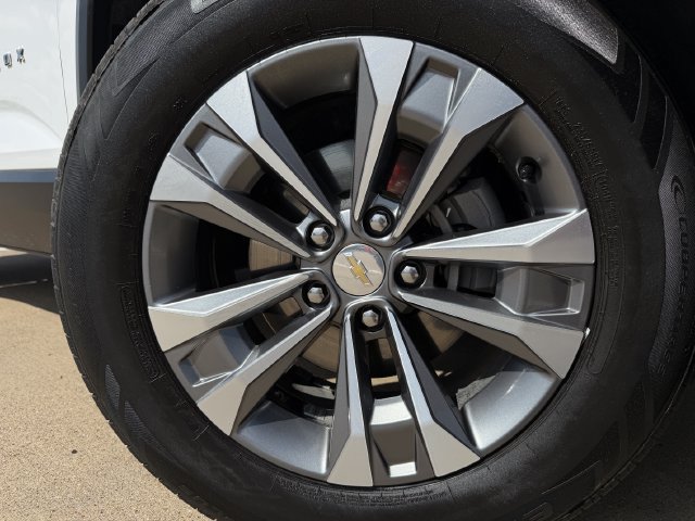 Used 2025 Chevrolet Equinox LT w/ Safety and Technology Package FWD image 9
