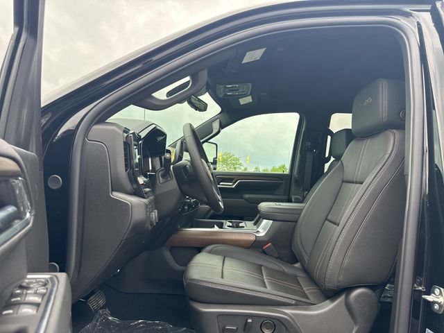 New 2026 Chevrolet Silverado 2500 High Country w/ Midnight Edition AWD/4WD image 12