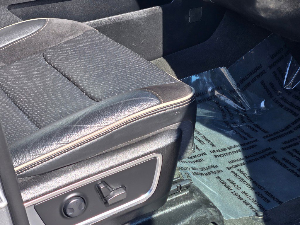 Used 2024 RAM 1500 Laramie image 8