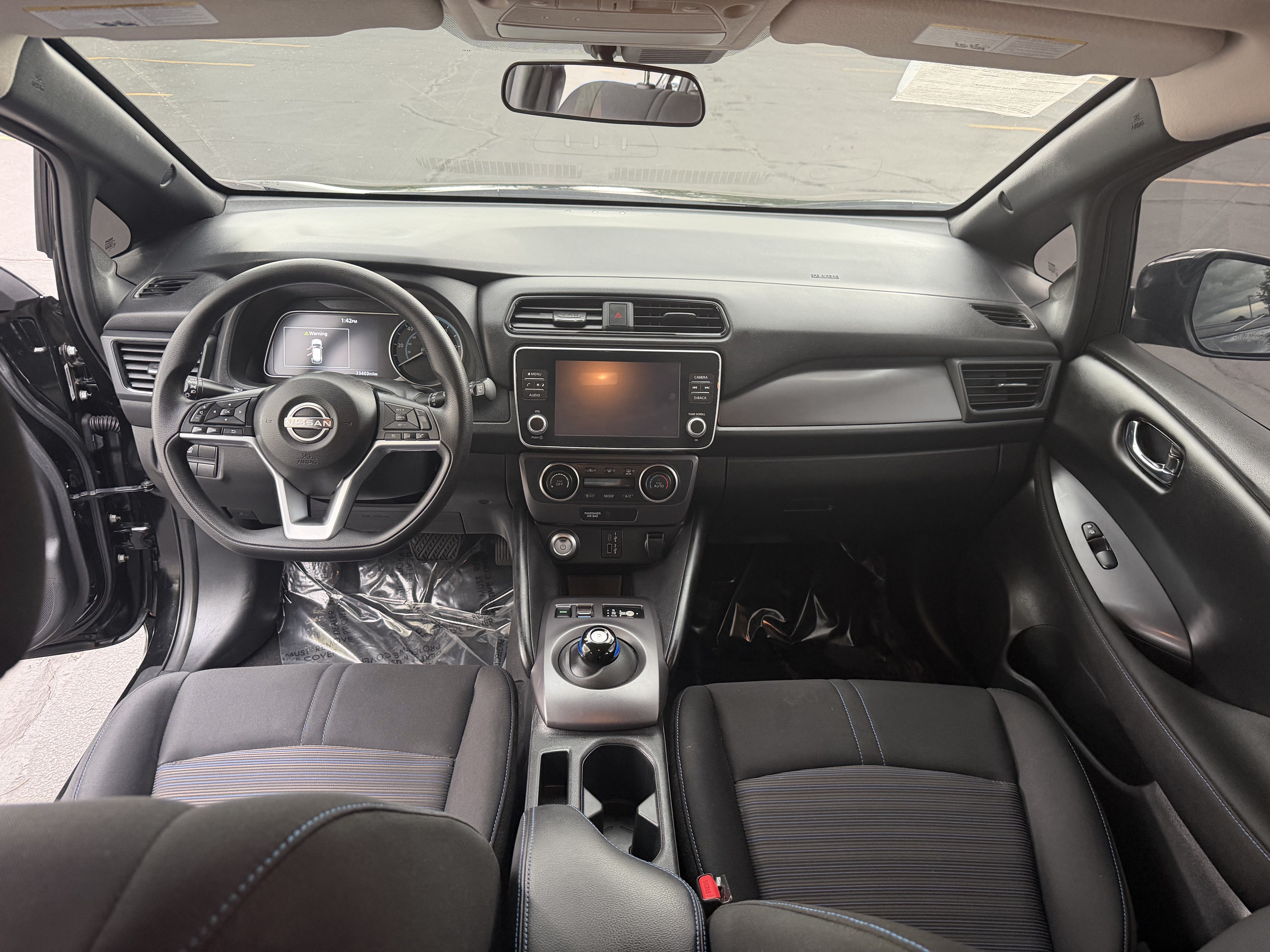 Used 2025 Nissan Leaf S FWD image 19