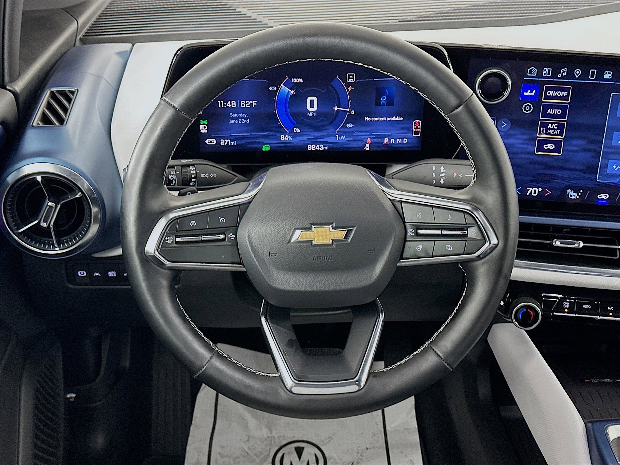 Used 2025 Chevrolet Equinox EV LT image 18