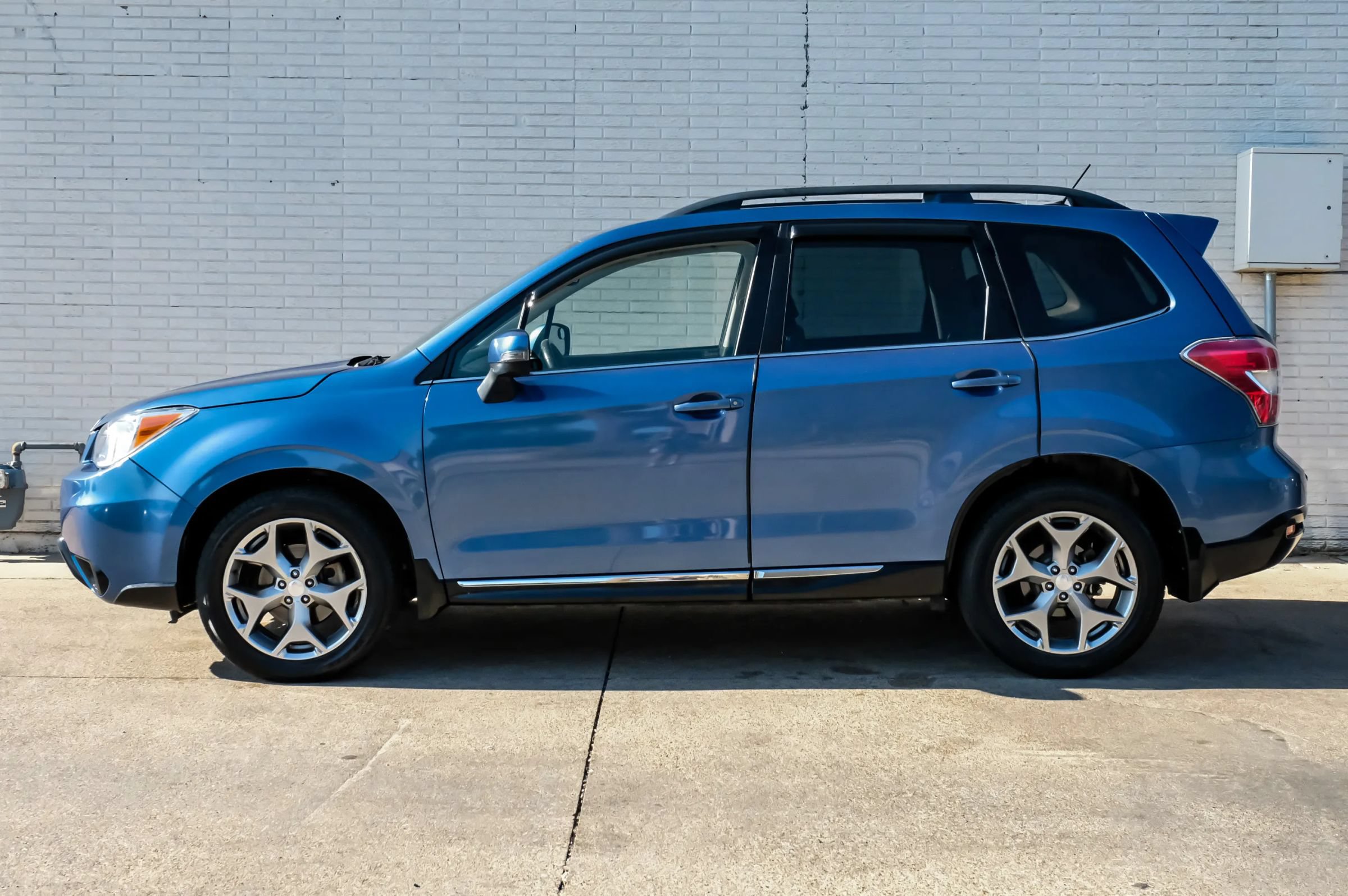 Used 2015 Subaru Forester 2.5i Touring AWD/4WD image 11
