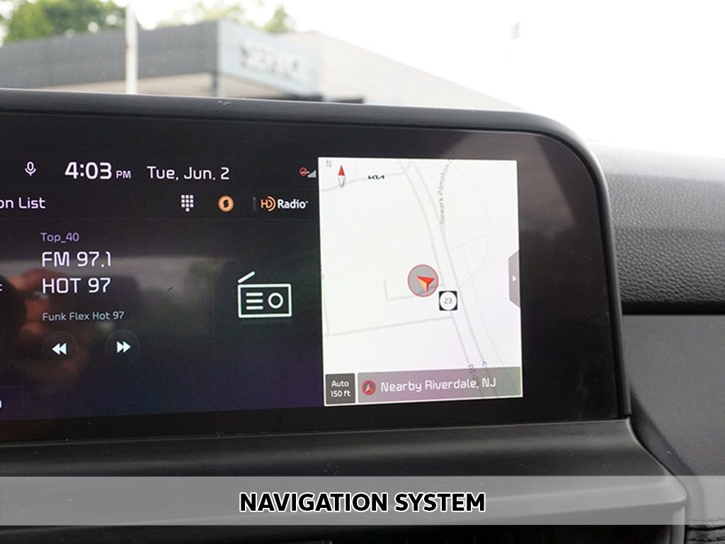 Used 2024 Kia Seltos EX AWD/4WD image 3
