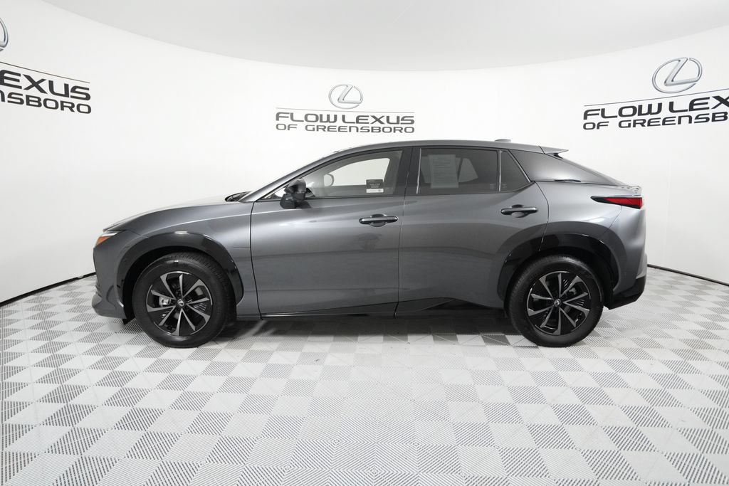 Used 2026 Lexus RZ 350e 2WD w/ Convenience Package image 4