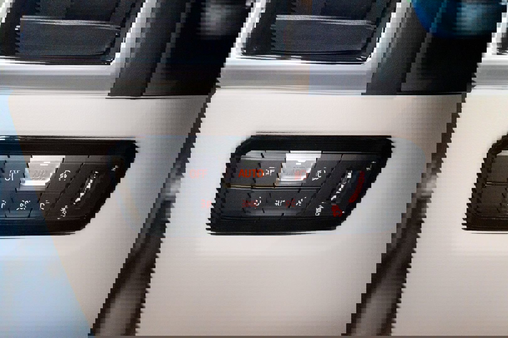 Used 2019 BMW M850i xDrive Coupe image 38