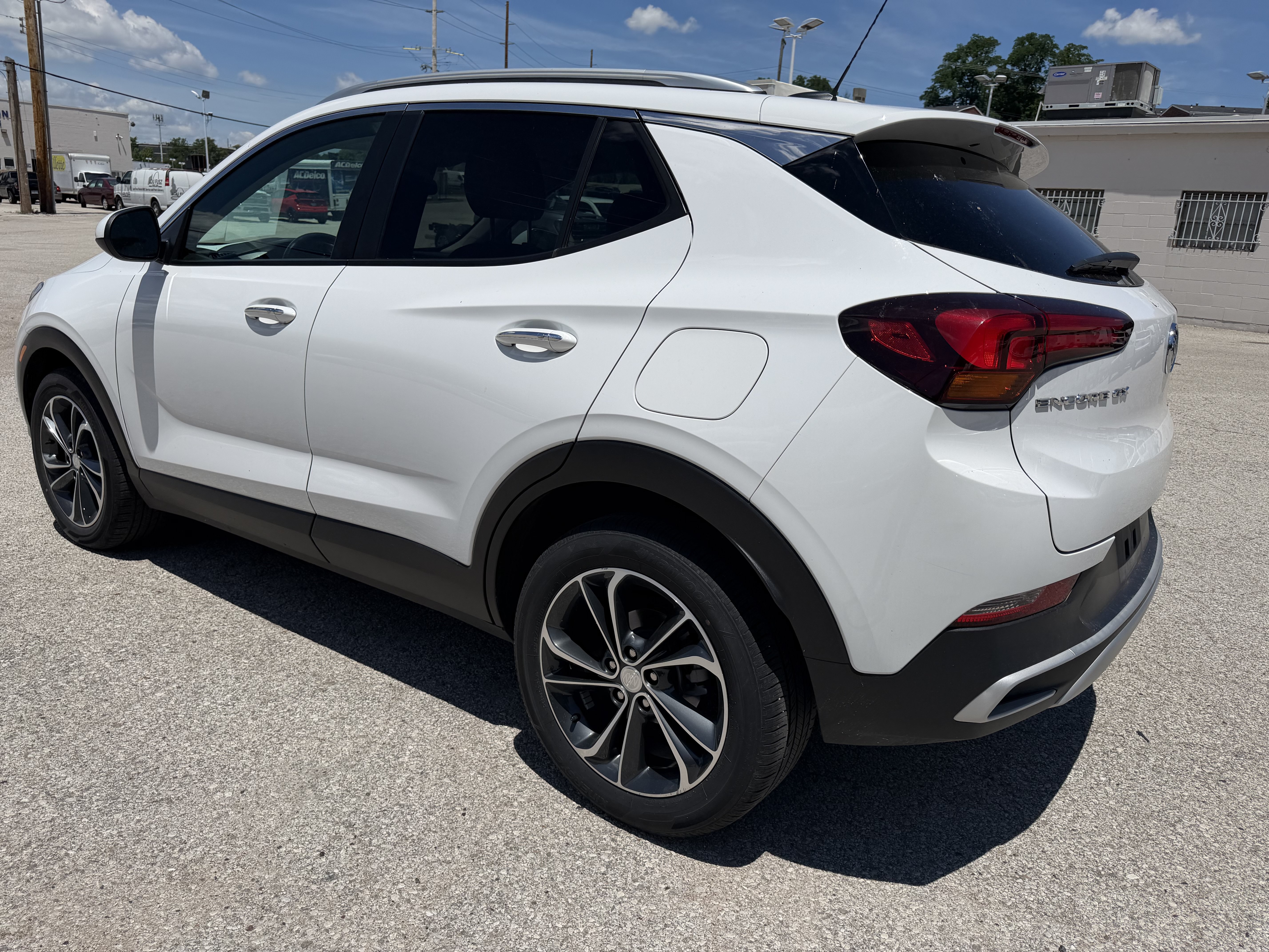 Used 2023 Buick Encore GX Select w/ Safety Package II FWD image 5