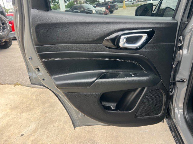 Used 2023 Jeep Compass Altitude AWD/4WD image 24