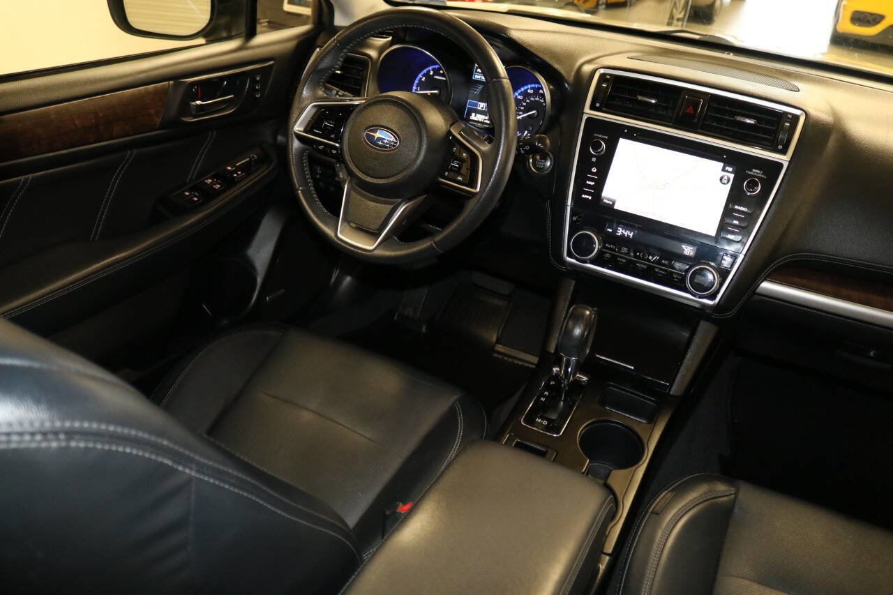 Used 2019 Subaru Outback 2.5i Limited w/ Popular Package #2 image 14