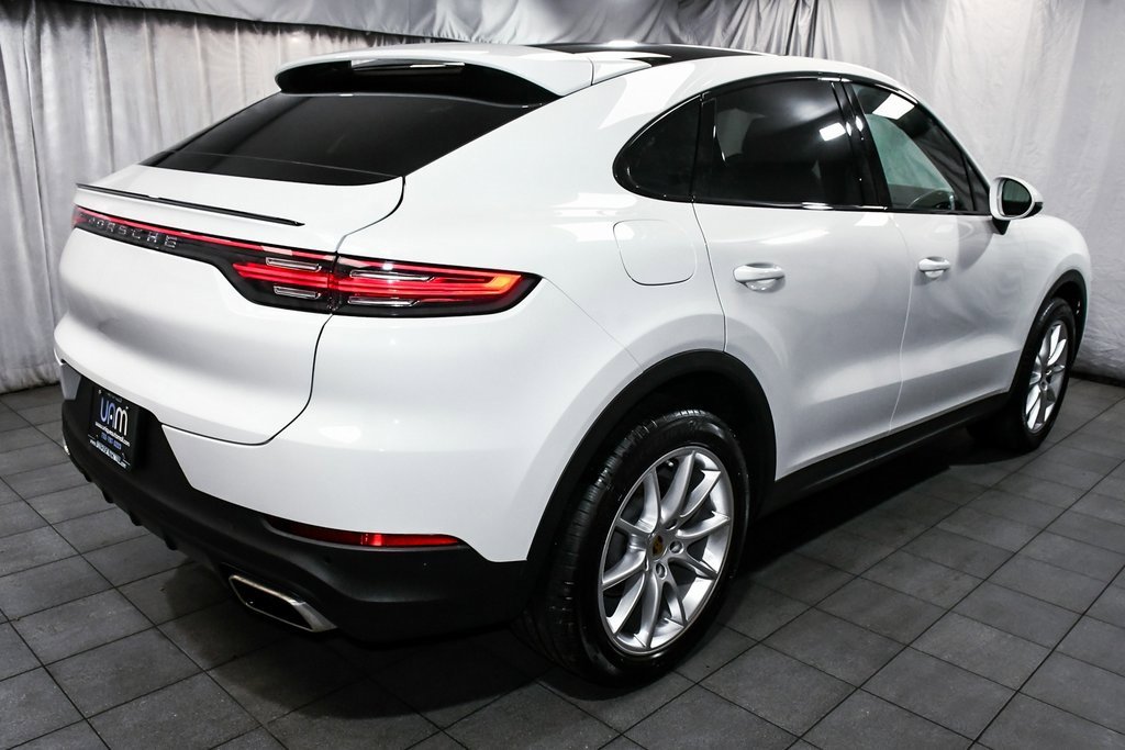 Used 2022 Porsche Cayenne Coupe image 6