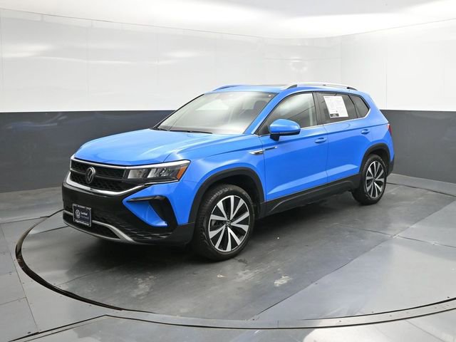 Certified 2023 Volkswagen Taos SE w/ Panoramic Sunroof Package image 30