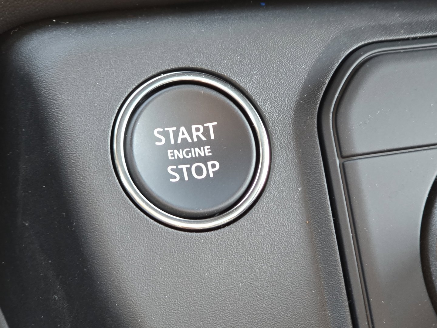 New 2026 Land Rover Defender 130 V8 image 13