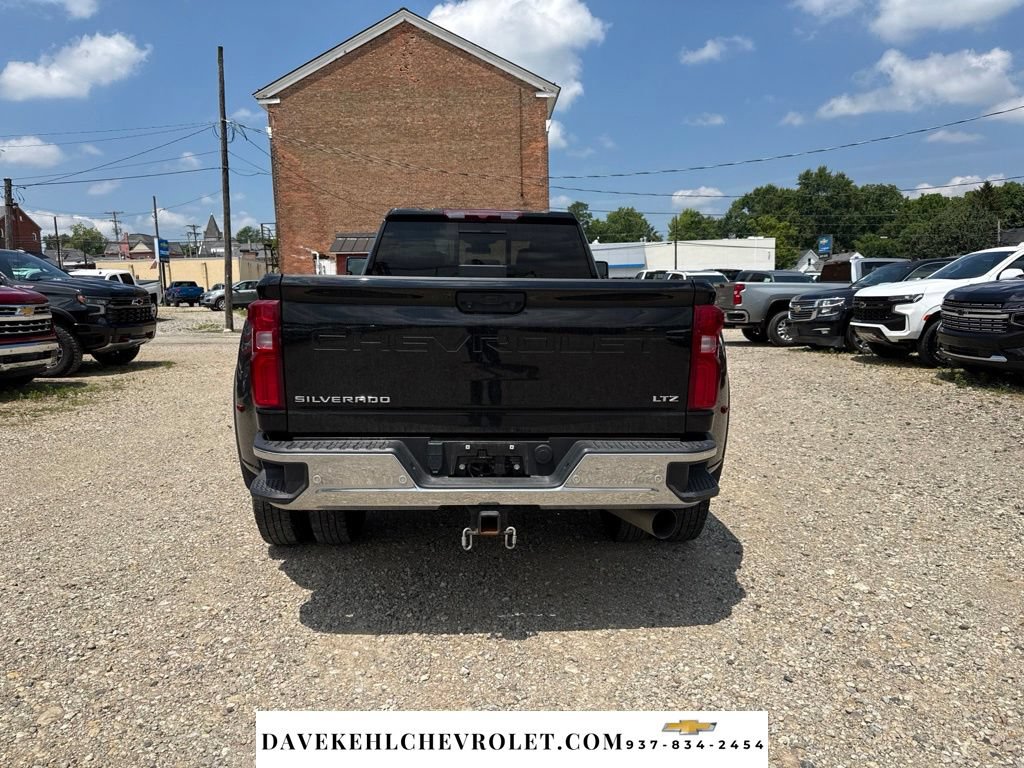 Used 2024 Chevrolet Silverado 3500 LTZ w/ LTZ Plus Package AWD/4WD image 4