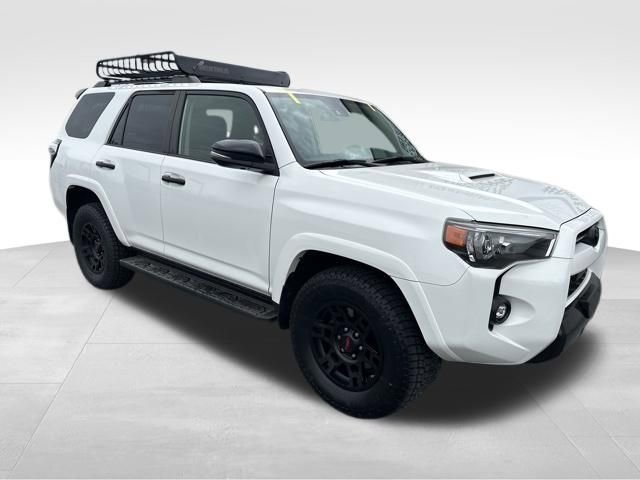Used 2021 Toyota 4Runner Venture w/ Moonroof Package image 36