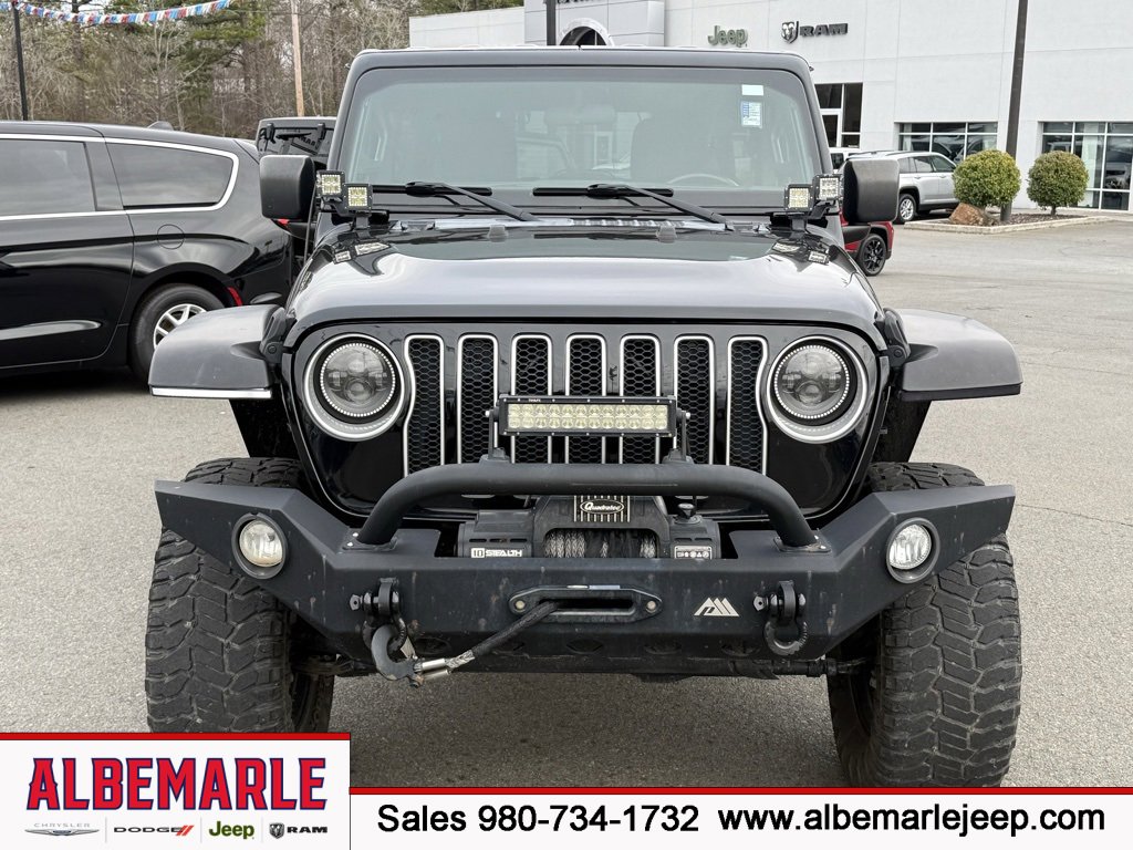 Used 2019 Jeep Wrangler Unlimited Sahara w/ Cold Weather Group image 10