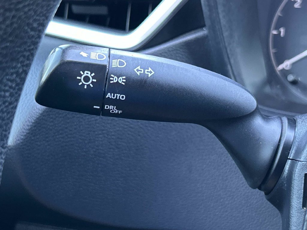 Used 2023 Toyota Corolla LE FWD image 30