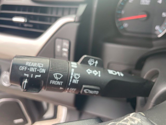 Used 2018 Chevrolet Tahoe LT w/ RST Edition AWD/4WD image 30