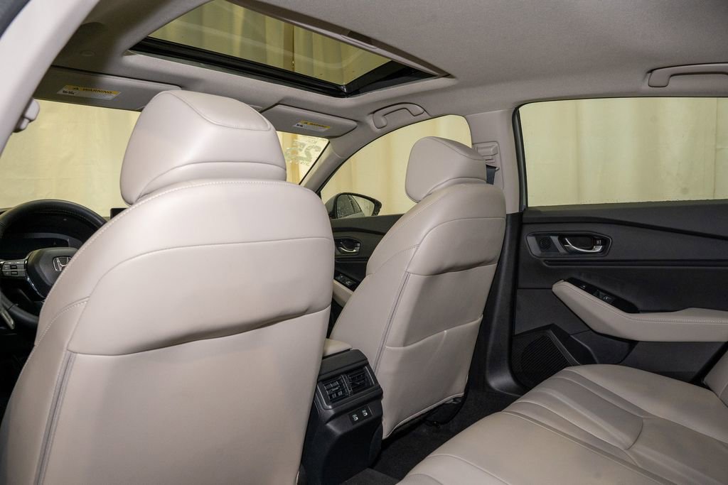Used 2025 Honda Accord Touring image 9