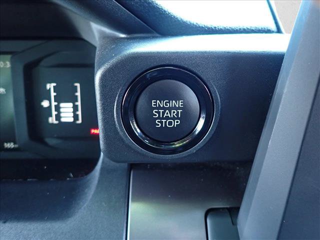 Certified 2025 Toyota Tacoma SR5 AWD/4WD image 22