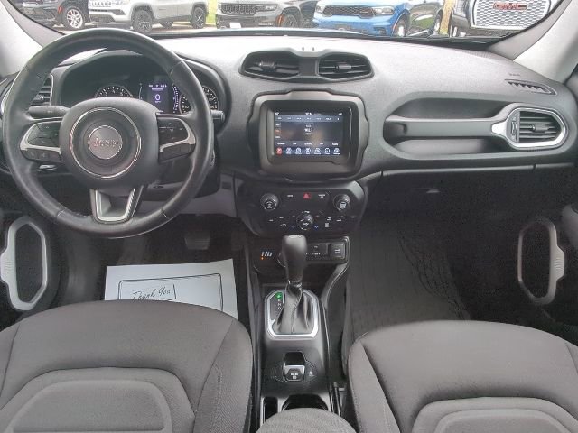 Used 2019 Jeep Renegade Latitude w/ Cold Weather Group image 15