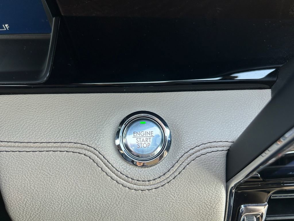 Used 2023 Lincoln Navigator Reserve image 37