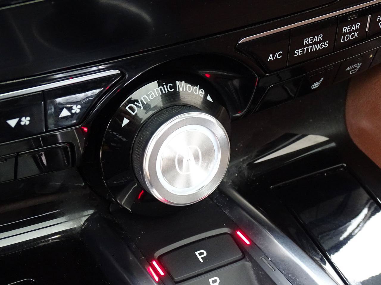 Used 2025 Acura MDX SH-AWD w/ Technology Package image 37
