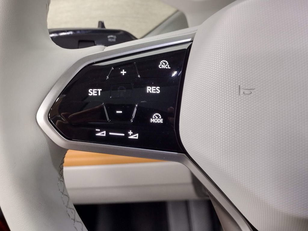 New 2025 Volkswagen ID. Buzz 1st Edition image 34