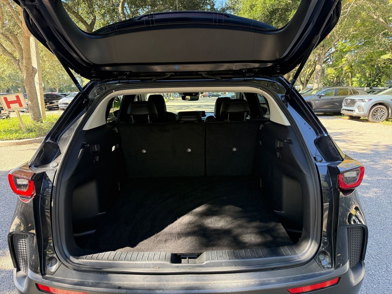 Used 2025 MAZDA CX-50 AWD 2.5 S w/ Select Package image 24