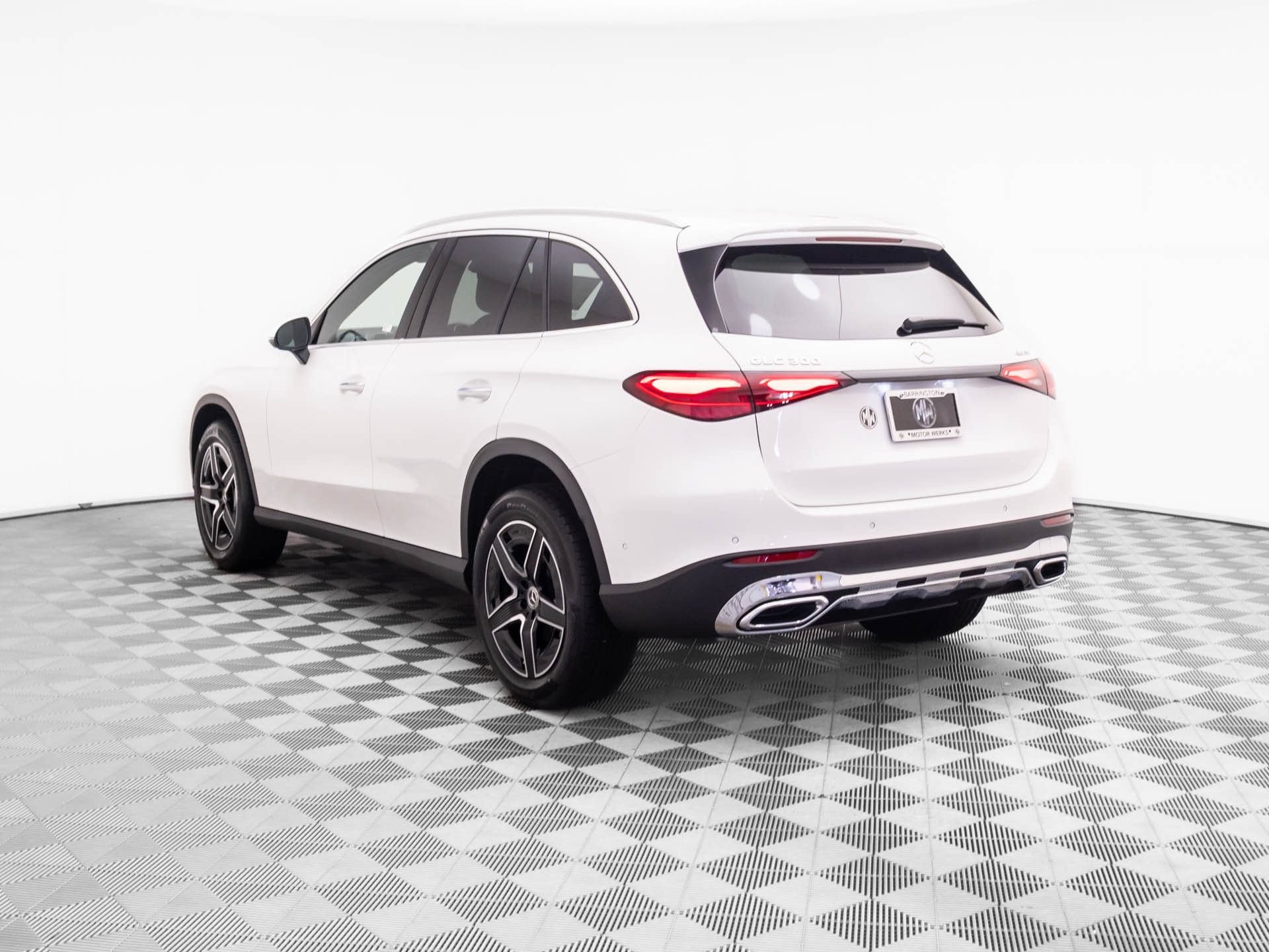 New 2026 Mercedes-Benz GLC 300 4MATIC image 3
