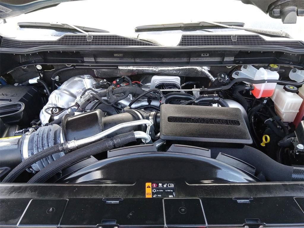 Used 2024 Chevrolet Silverado 2500 High Country w/ High Country Premium Package AWD/4WD image 15