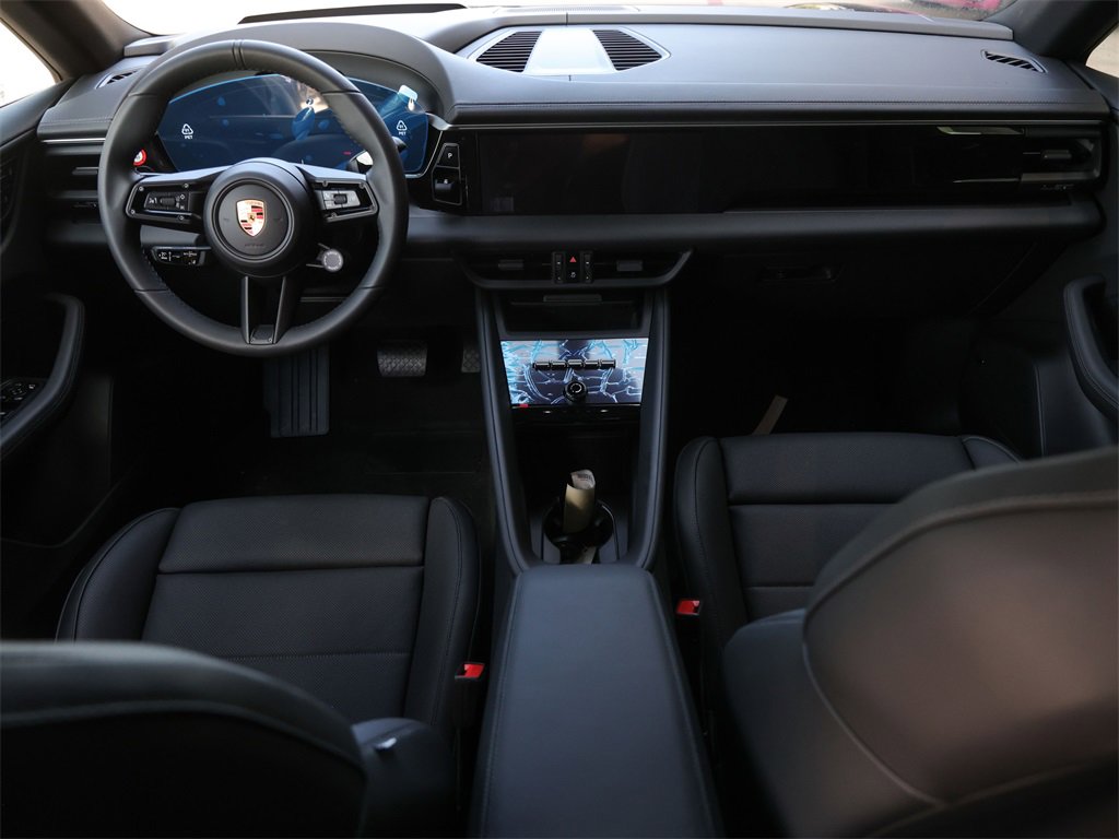 New 2025 Porsche Macan 4 Electric image 31