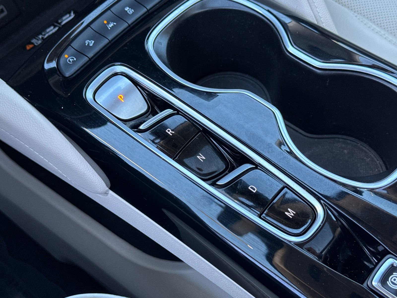 Used 2021 Buick Envision Avenir w/ Technology Package II image 25