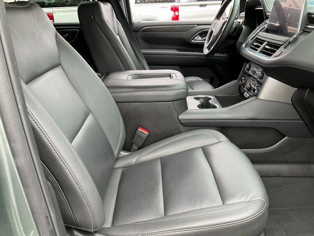 Certified 2024 Chevrolet Suburban Z71 w/ Luxury Package image 21