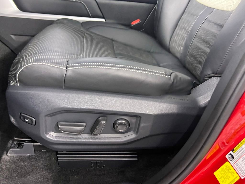 Used 2025 Toyota Sequoia Capstone image 22