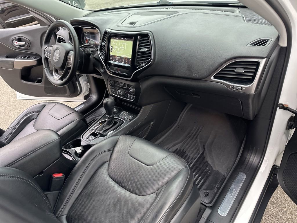 Used 2019 Jeep Cherokee Limited AWD/4WD image 34