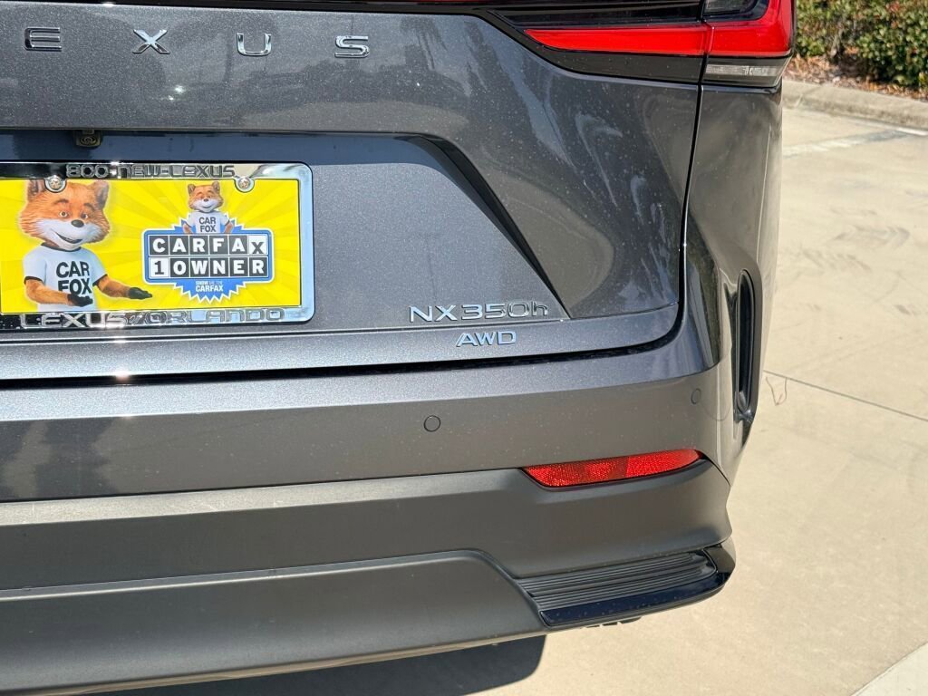 Used 2022 Lexus NX 350h AWD image 11