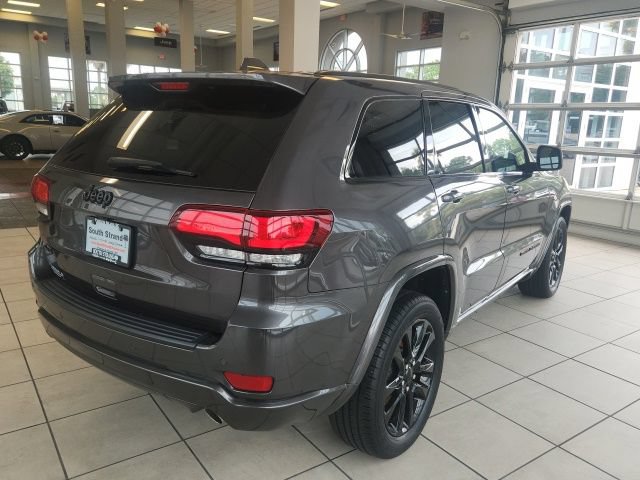 Used 2021 Jeep Grand Cherokee Laredo X AWD/4WD image 9