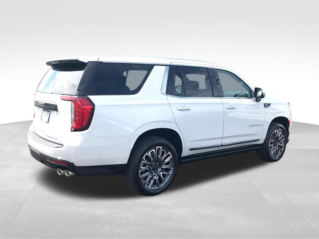Used 2024 GMC Yukon Denali Ultimate AWD/4WD image 8