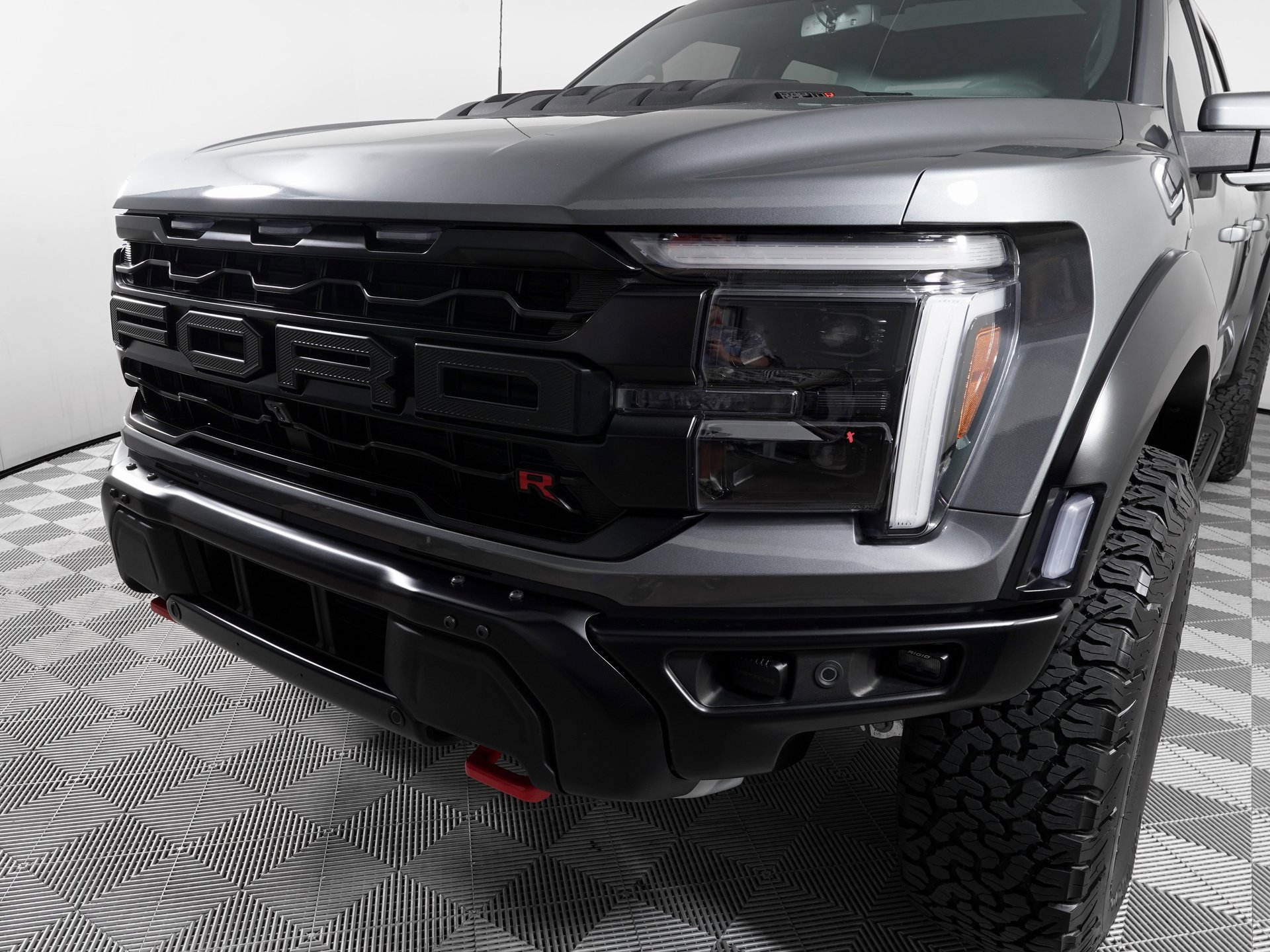 Used 2025 Ford F150 Raptor w/ Equipment Group 803A Raptor R image 31