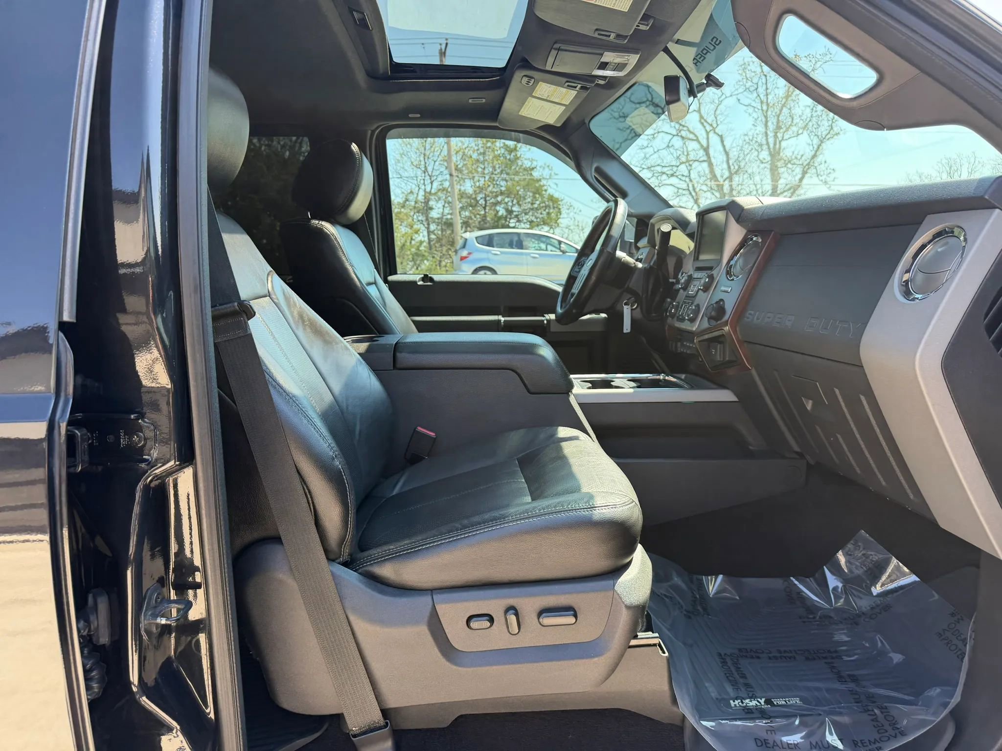 Used 2015 Ford F350 Lariat w/ Lariat Ultimate Package AWD/4WD image 56