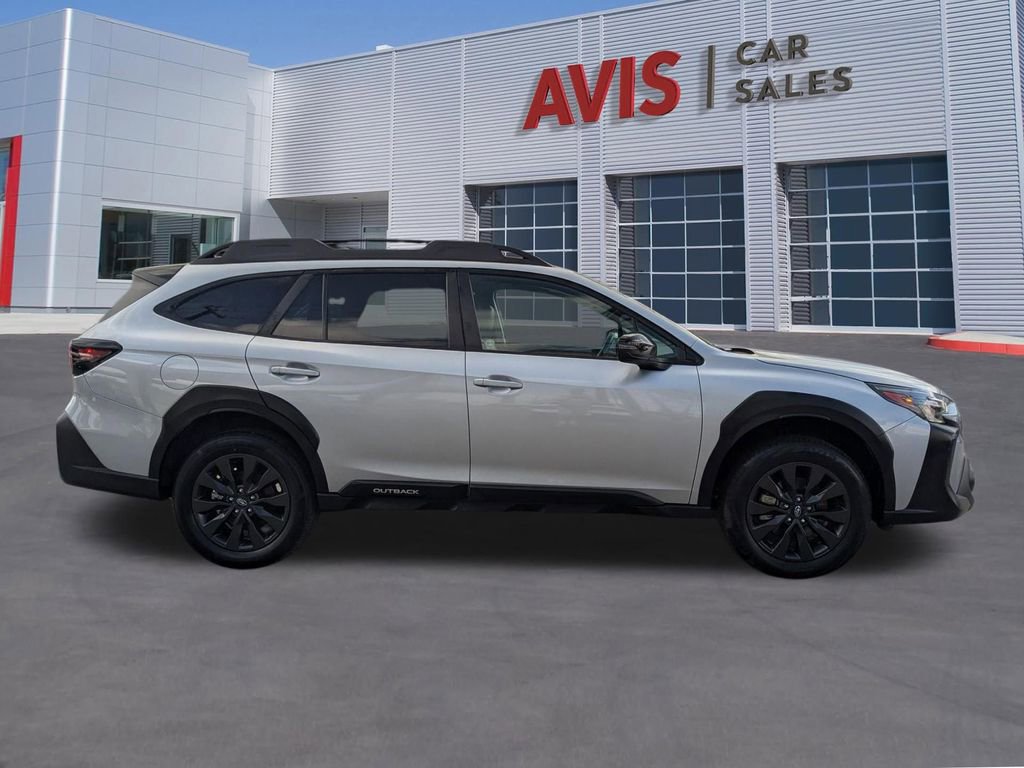 Used 2025 Subaru Outback Onyx Edition AWD/4WD image 7