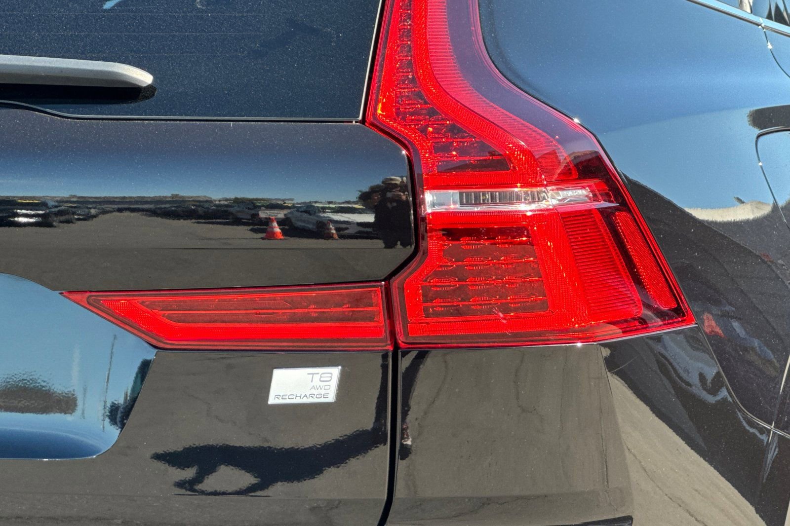 Certified 2023 Volvo XC60 T8 Ultimate image 13