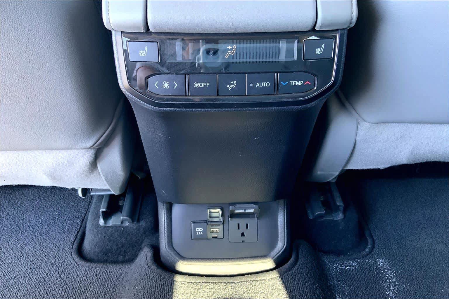 Used 2020 Toyota Highlander Platinum AWD/4WD image 85