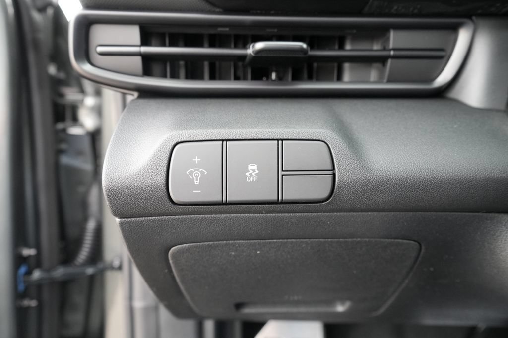 New 2026 Hyundai Elantra SEL Sport FWD image 23